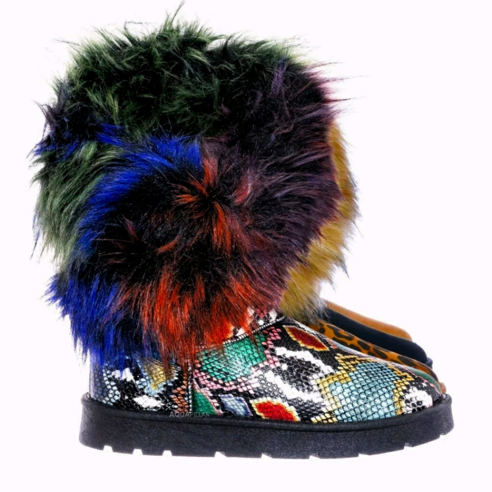 Like new snake print boots